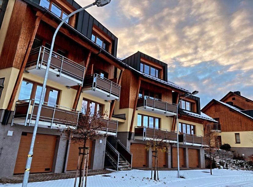 Apartman Na Vysine Appartamento Vrchlabí Esterno foto